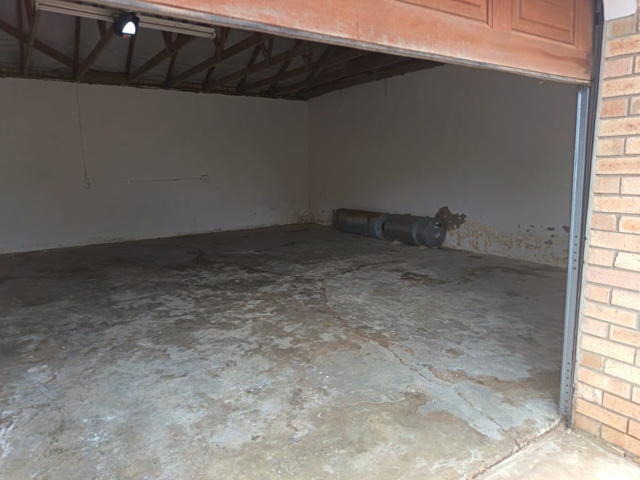 2 Bedroom Property for Sale in Wavecrest Eastern Cape